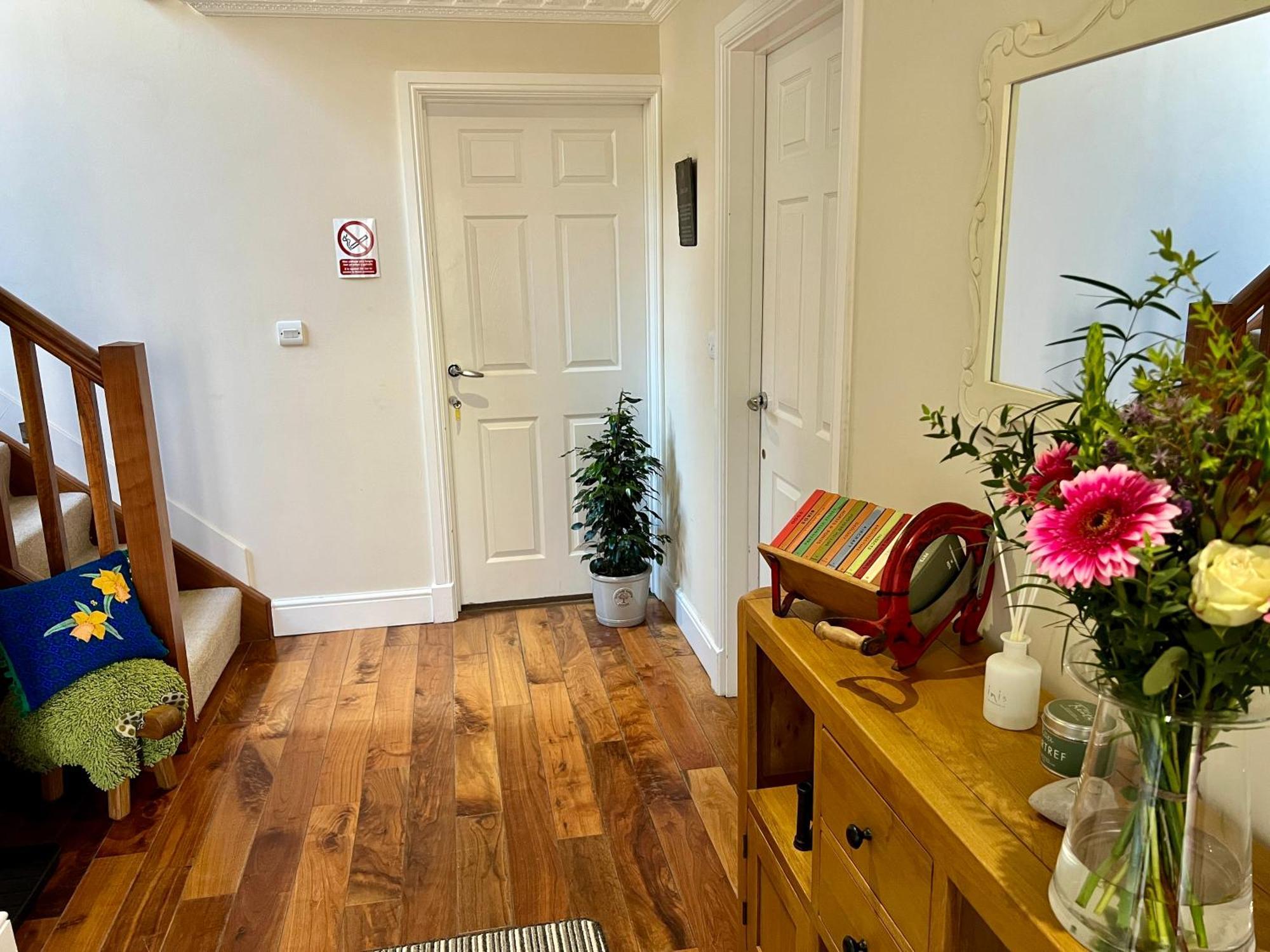 Roseberry House Bed & Breakfast Newcastle Emlyn Eksteriør bilde